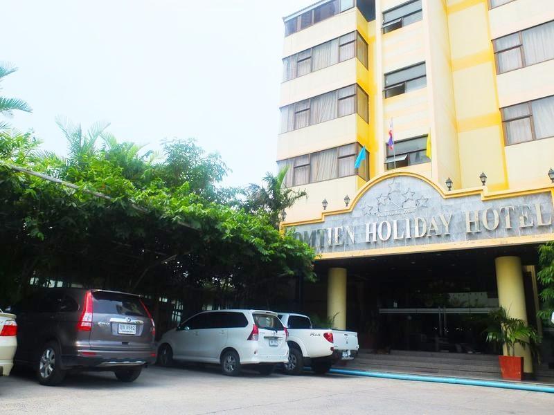 Jomtien Holiday Pattaya Hotel Buitenkant foto