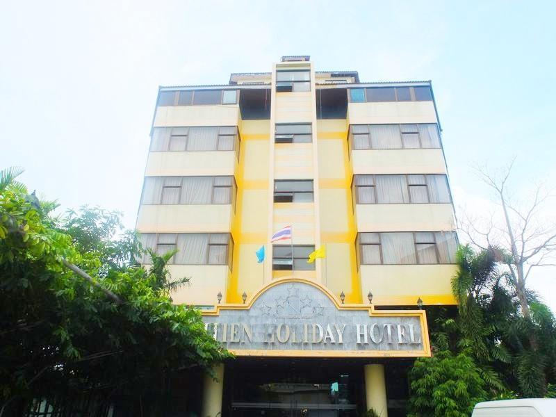 Jomtien Holiday Pattaya Hotel Buitenkant foto
