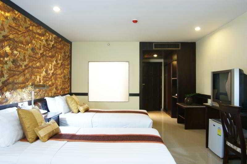 Jomtien Holiday Pattaya Hotel Buitenkant foto